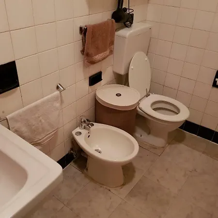 Quarto em Acomodações Particulares Felicita Lucca